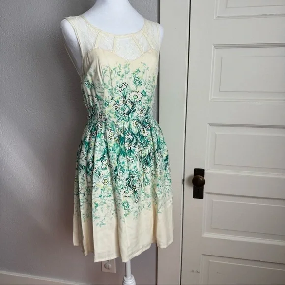 LC Lauren Conrad Cream Green Halter A-line Mini Dress - Picture 2 of 12